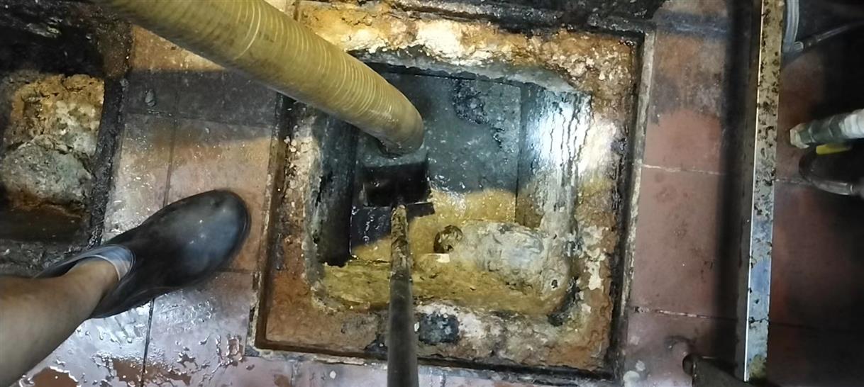 船营污水池清理一般都有毒气，怎么预防中毒呢？